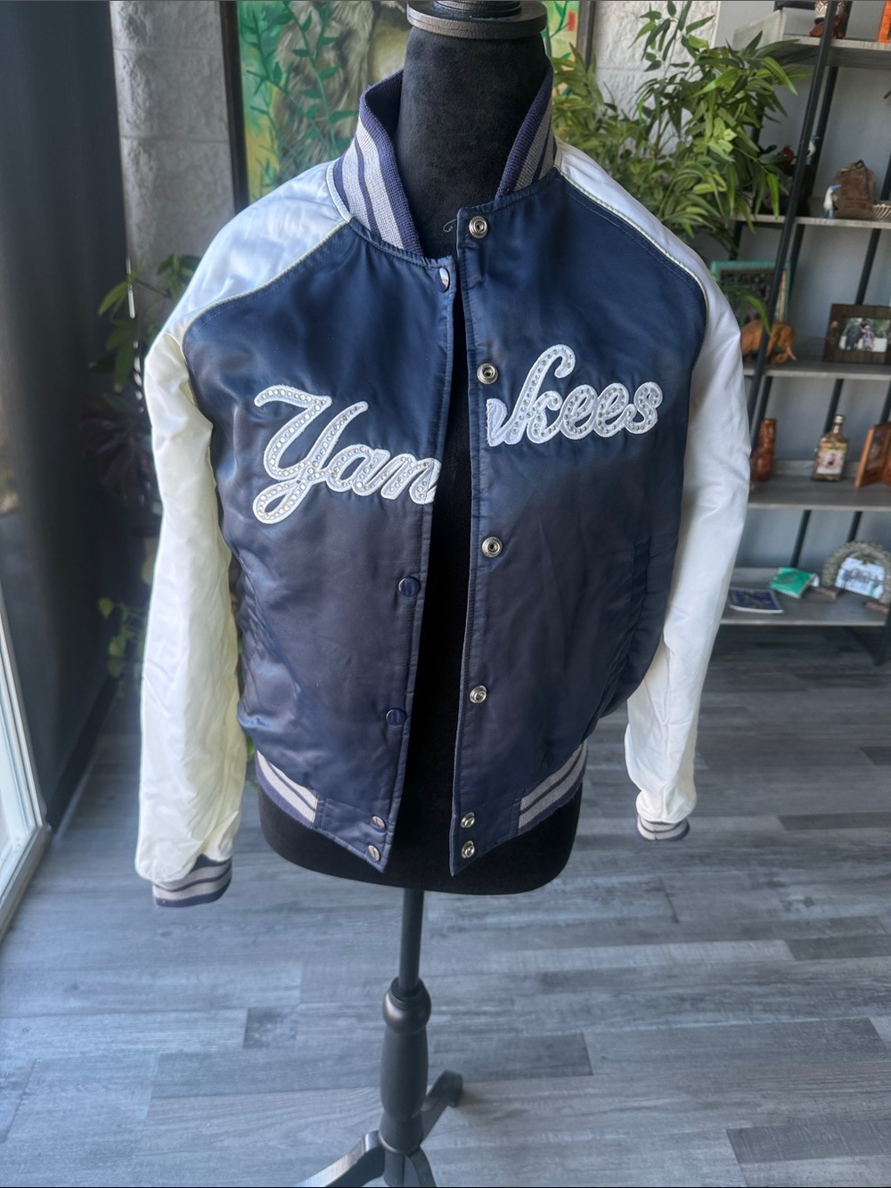 Genuine Merchandise Yankees bomber jacket medium